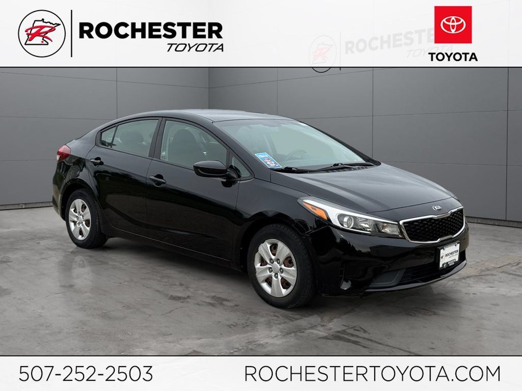 Used 2018 Kia Forte LX FWD image 1