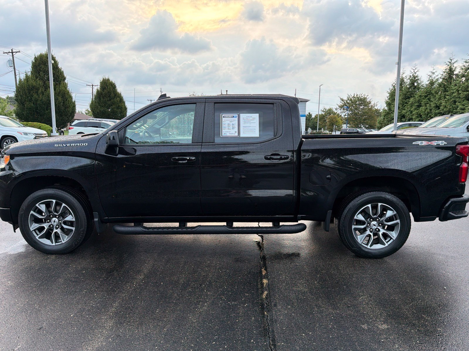 Used 2024 Chevrolet Silverado 1500 RST w/ Convenience Package II AWD/4WD image 2