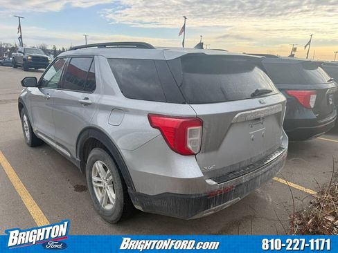 Certified 2023 Ford Explorer XLT w/ Equipment Group 202A image 5