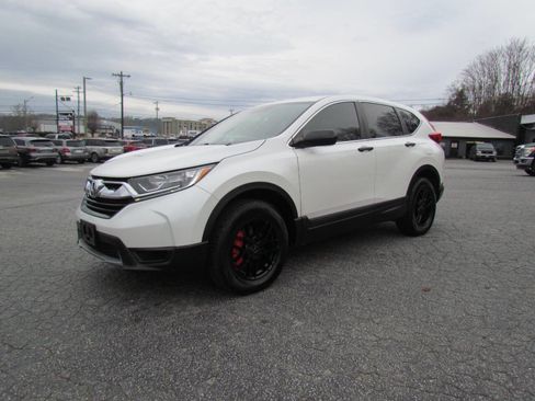 Used 2017 Honda CR-V LX image 3