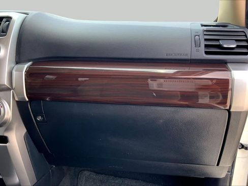 Used 2014 Toyota 4Runner Limited RWD image 18