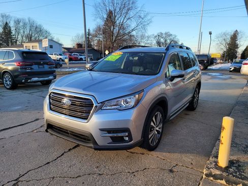 Used 2022 Subaru Ascent Limited w/ Technology Package image 1