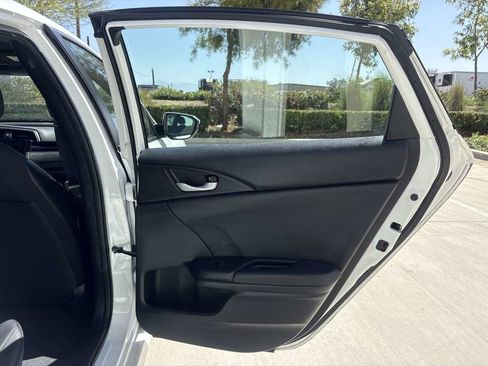 Used 2020 Honda Civic Sport image 13