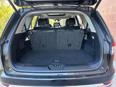 Used 2025 Lincoln Aviator AWD image 34