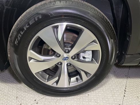 Used 2024 Subaru Ascent Premium w/ Convenience Package image 20