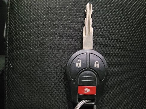 Used 2015 Nissan Rogue S w/ Convenience Package AWD/4WD image 32