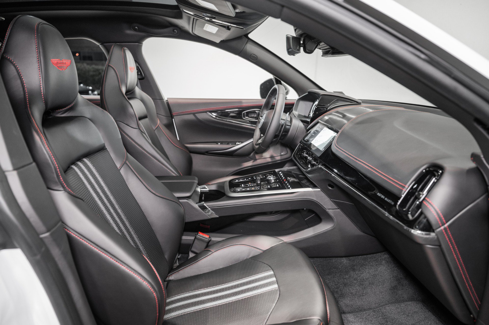 New 2026 Aston Martin DBX 707 AWD/4WD image 20