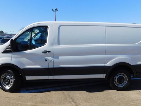 Used 2018 Ford Transit 150 130 Low Roof image 5
