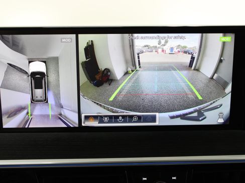 Used 2025 INFINITI QX80 Sensory AWD/4WD image 22