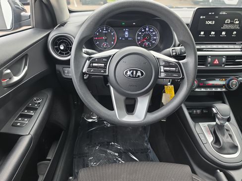 Used 2019 Kia Forte LXS FWD image 13