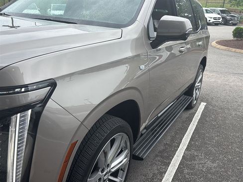 Used 2025 Cadillac Escalade Sport Platinum AWD/4WD image 6