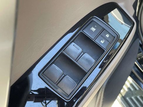 Used 2021 Lexus GX 460 w/ Accessory Package AWD/4WD image 7