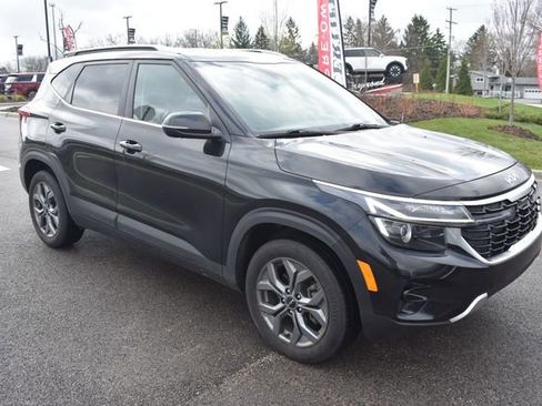 Certified 2024 Kia Seltos S image 10