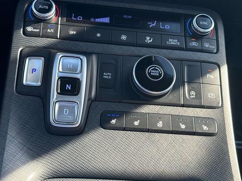 Used 2024 Hyundai Palisade Limited image 33