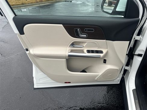 Certified 2026 Mercedes-Benz GLA 250 image 10