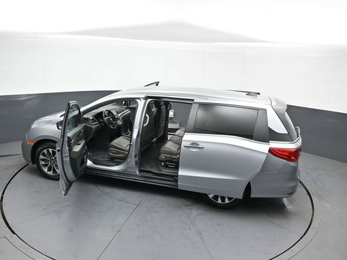 Certified 2023 Honda Odyssey EX-L image 46