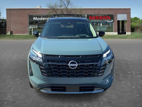 New 2026 Nissan Pathfinder Platinum image 6