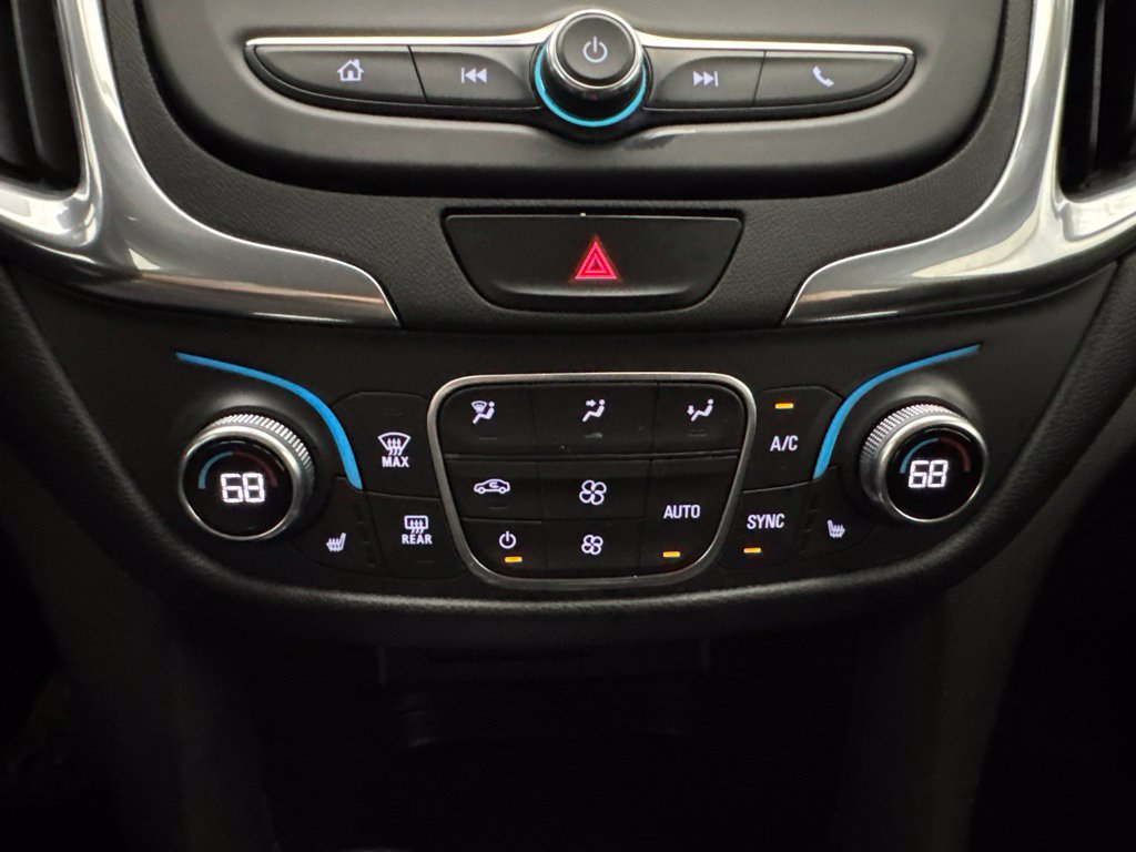 Used 2020 Chevrolet Equinox LT w/ Driver Convenience Package AWD/4WD image 29