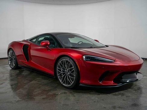Used 2023 McLaren GT image 2