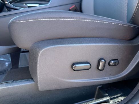 Used 2019 Ford Escape SE AWD/4WD image 18