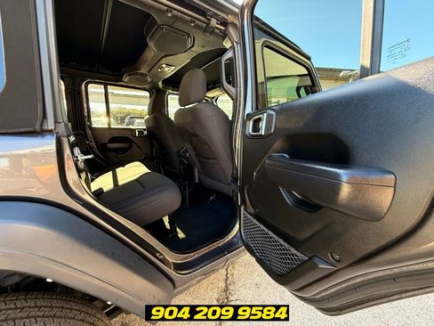 Used 2023 Jeep Wrangler Unlimited Sport AWD/4WD image 34