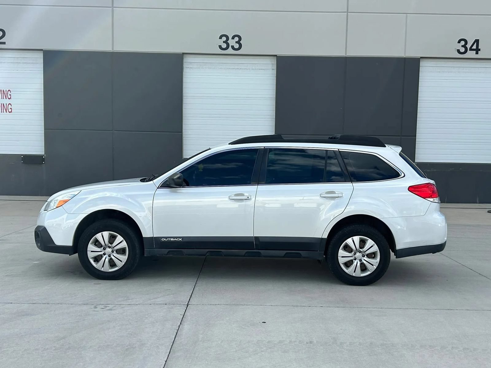 Used 2013 Subaru Outback 2.5i AWD/4WD image 2