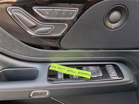 New 2025 Lincoln Aviator Premiere w/ Equipment Group 101A image 9