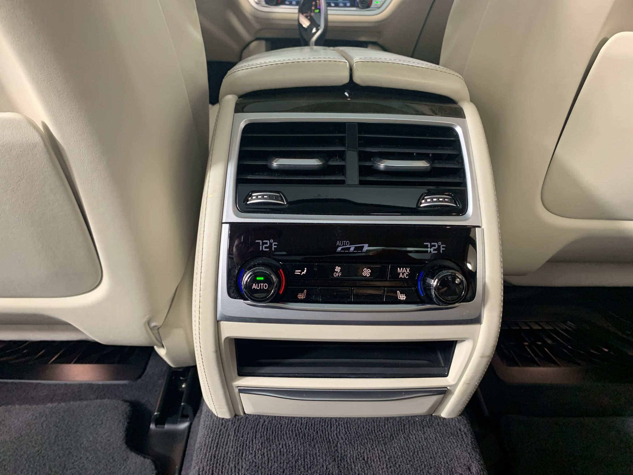 Used 2019 BMW 740i xDrive w/ Executive Package AWD/4WD image 33