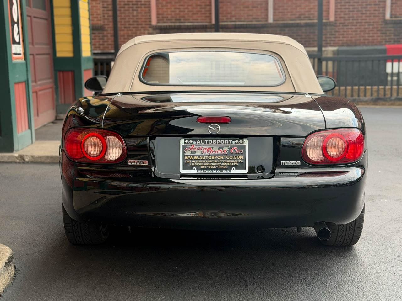 Used 2004 MAZDA MX-5 Miata LS RWD image 7