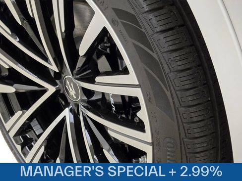 Used 2025 Maserati Grecale Modena AWD/4WD image 12