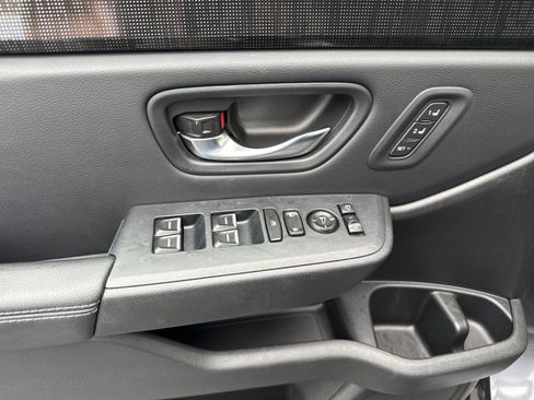 Used 2023 Honda Pilot Elite image 7