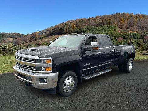 Used 2018 Chevrolet Silverado 3500 LTZ w/ Duramax Plus Package image 3