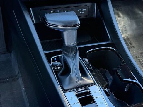 Certified 2025 Hyundai Santa Cruz Limited image 16