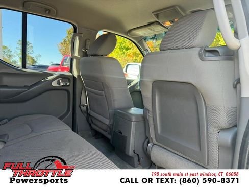 Used 2014 Nissan Frontier SV AWD/4WD image 14