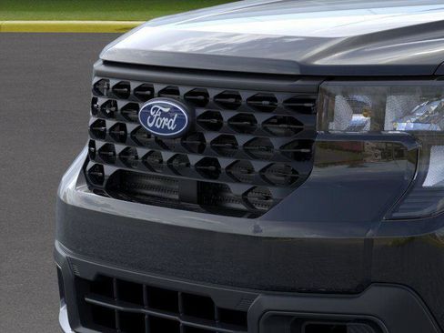 New 2025 Ford Maverick XLT w/ XLT Luxury Package image 18