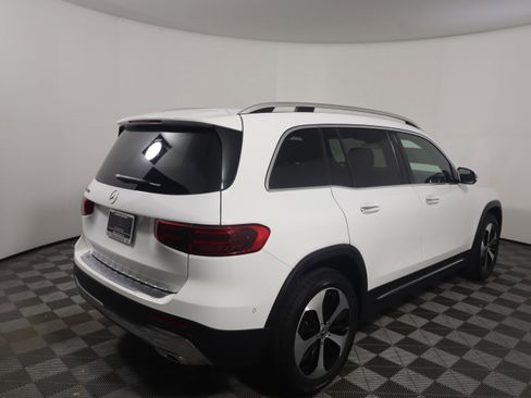 New 2026 Mercedes-Benz GLB 250 image 3