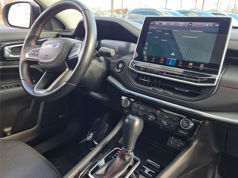 Certified 2022 Jeep Compass Trailhawk w/ Trailhawk Elite Group image 10