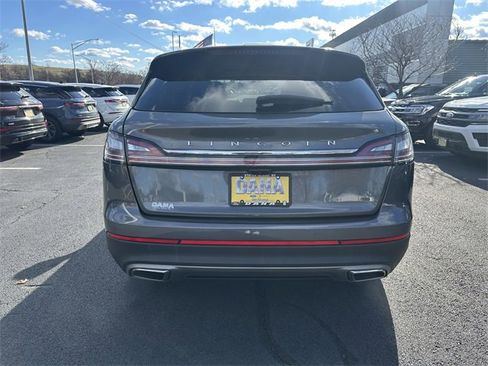 Certified 2022 Lincoln Nautilus Reserve image 6