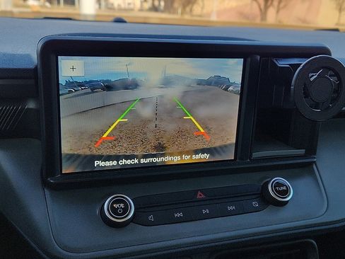 Used 2023 Ford Maverick XLT w/ Equipment Group 300A Standard image 8