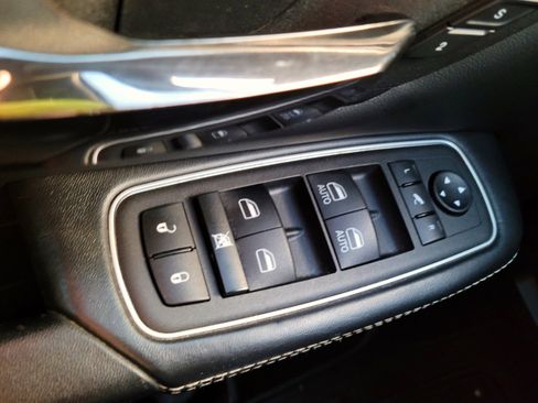 Used 2022 RAM 1500 Limited image 12