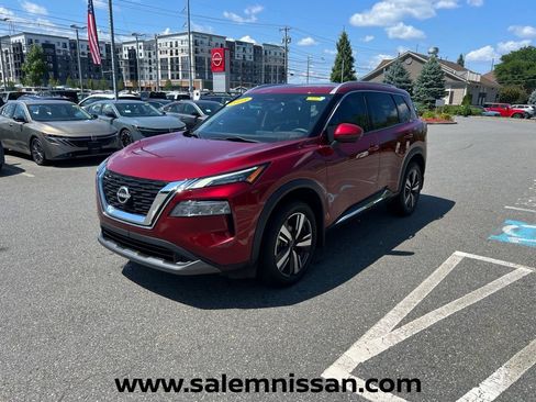 Used 2023 Nissan Rogue SL AWD/4WD image 3