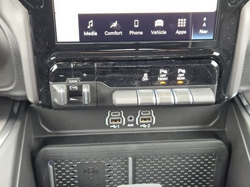 New 2026 RAM 1500 Laramie w/ Night Edition AWD/4WD image 16
