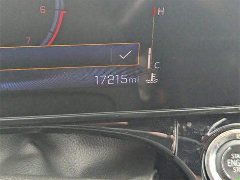 Used 2024 Chevrolet Trax RS w/ Driver Confidence Package image 25