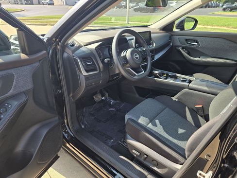 Used 2023 Nissan Rogue SV AWD/4WD image 11