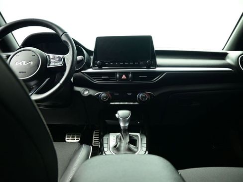 Used 2022 Kia Forte GT-Line w/ GT-Line Premium Package image 11