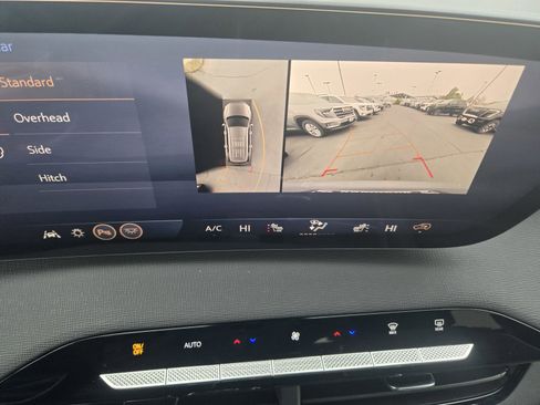 New 2026 Buick Enclave Sport Touring w/ Power Package image 8