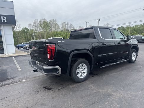 Used 2022 GMC Sierra 1500 SLE AWD/4WD image 3