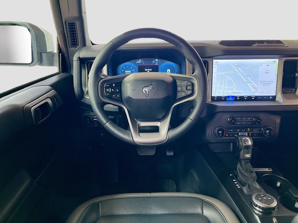 Used 2025 Ford Bronco Outer Banks AWD/4WD image 23