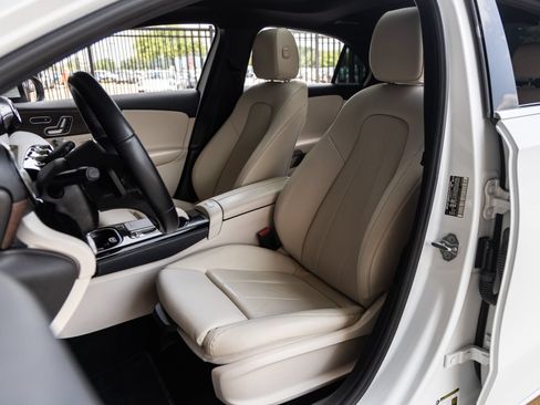 Used 2019 Mercedes-Benz A 220 image 21