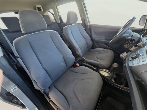 Used 2013 Honda Fit Base image 25